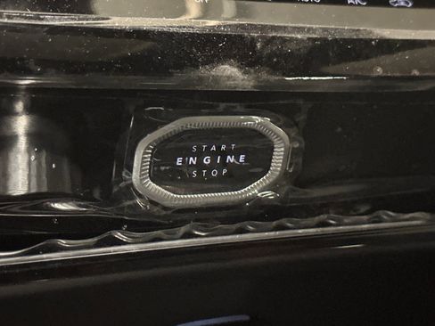 New 2026 Jeep Grand Cherokee Altitude AWD/4WD image 22