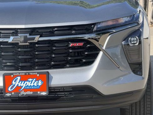 New 2026 Chevrolet Trax RS image 9