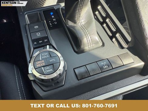 Used 2025 Toyota Tacoma TRD Off-Road image 26