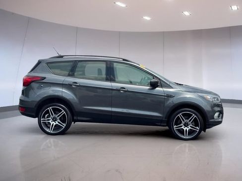 Used 2019 Ford Escape SEL AWD/4WD image 3