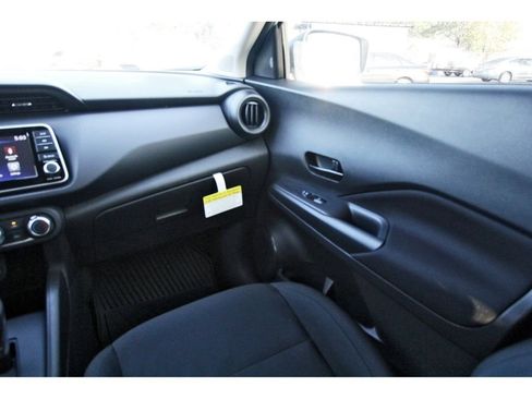 New 2025 Nissan Kicks Play S FWD image 10