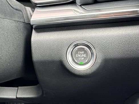 New 2027 GMC Terrain Elevation w/ Elevation Premium Package AWD/4WD image 31