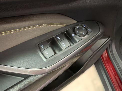 Used 2024 Chevrolet Trax ACTIV w/ Sunroof Package FWD image 13