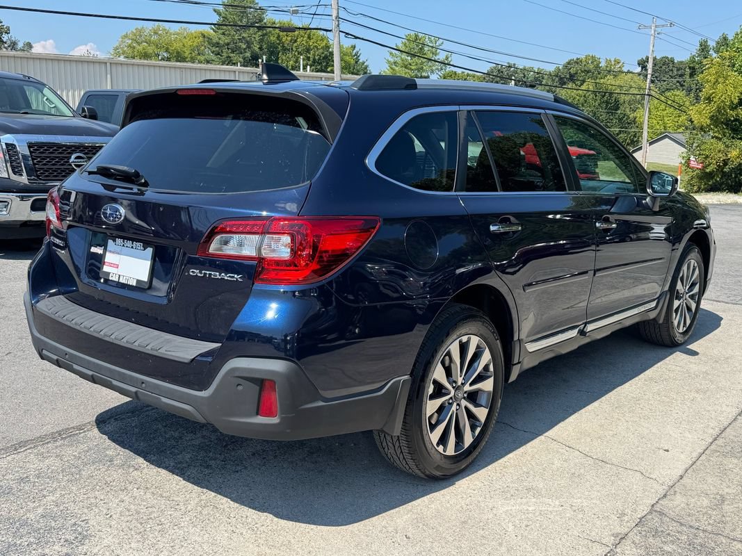 Used 2018 Subaru Outback 2.5i Touring AWD/4WD image 6