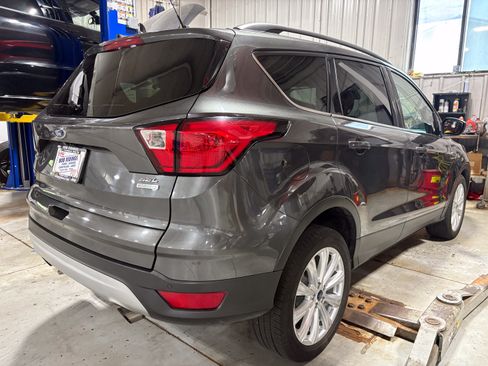 Used 2019 Ford Escape SEL FWD image 4