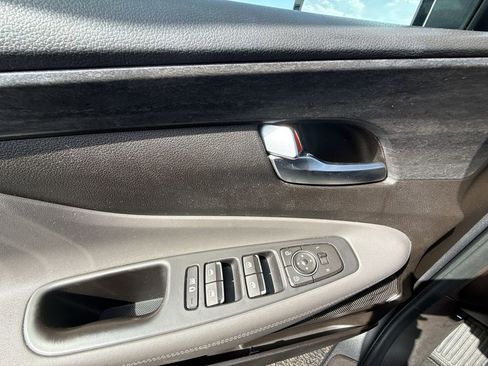 Used 2020 Hyundai Santa Fe SEL image 30