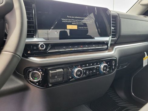 New 2026 GMC Sierra 1500 Elevation AWD/4WD image 17