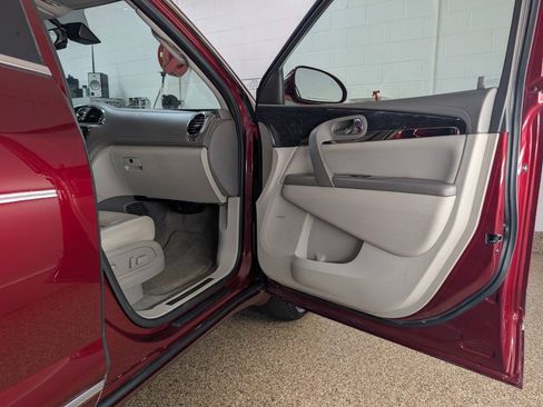 Used 2015 Buick Enclave Premium w/ Experience Buick Package FWD image 22