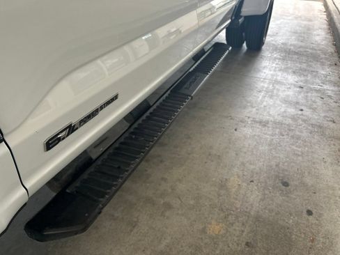 Used 2024 Ford F350 XLT AWD/4WD image 15