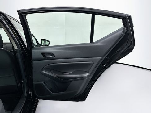 Used 2025 Nissan Altima 2.5 SV image 28