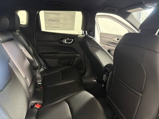 New 2026 Jeep Compass Latitude AWD/4WD image 27
