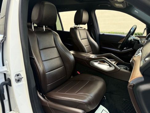 Used 2021 Mercedes-Benz GLS 450 4MATIC image 30