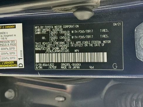 Used 2021 Toyota 4Runner SR5 Premium w/ Moonroof Package AWD/4WD image 31
