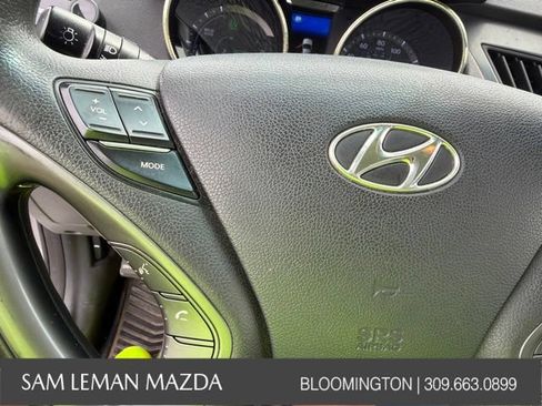 Used 2012 Hyundai Sonata Hybrid w/ Leather Pkg FWD image 16