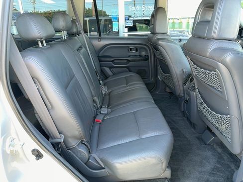 Used 2005 Honda Pilot EX-L image 24