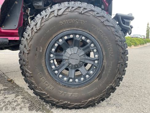 Used 2021 Jeep Wrangler Unlimited Rubicon AWD/4WD image 6