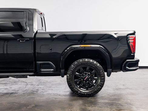 Used 2025 GMC Sierra 2500 AT4 w/ AT4 Premium Plus Package image 15