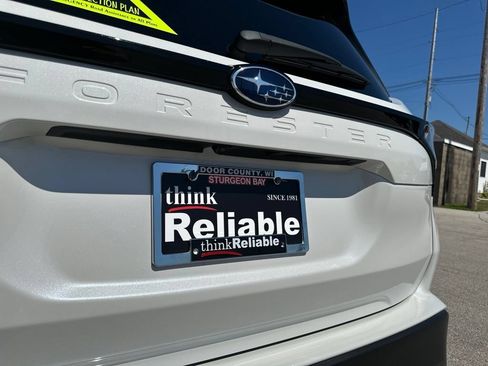 Used 2025 Subaru Forester Premium AWD/4WD image 30