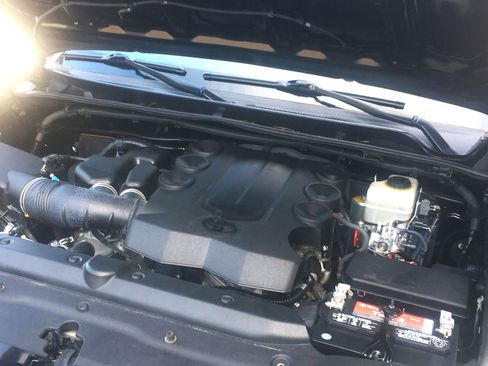 Used 2013 Toyota 4Runner Limited image 27