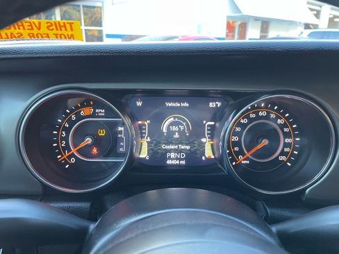 Used 2021 Jeep Wrangler Unlimited Sport image 22