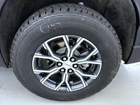 Used 2025 GMC Acadia AT4 AWD/4WD image 25