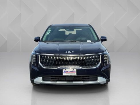 New 2026 Kia Carnival FWD image 2