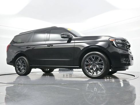 Used 2025 Ford Expedition Platinum w/ Stealth Performance Package AWD/4WD image 59