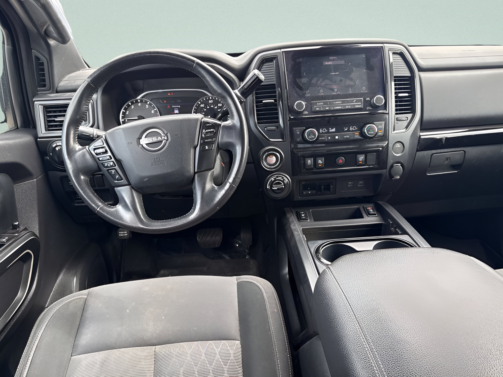 Used 2023 Nissan Titan SV w/ SV Convenience Package AWD/4WD image 22