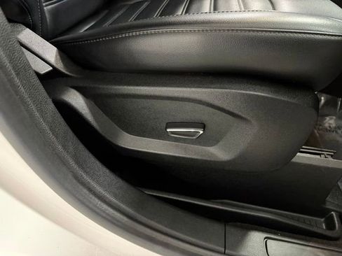 Used 2019 Ford Edge SEL w/ Equipment Group 201A AWD/4WD image 22