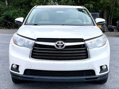 Used 2015 Toyota Highlander XLE AWD/4WD image 4