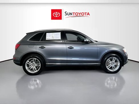 Used 2016 Audi Q5 2.0T Premium Plus w/ Technology Package AWD/4WD image 2