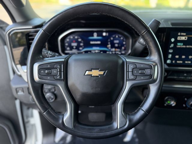 Used 2023 Chevrolet Silverado 1500 LT AWD/4WD image 3