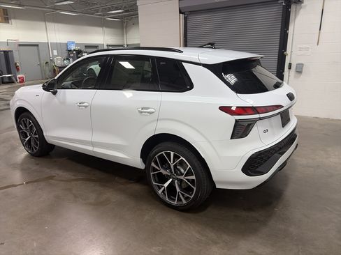 New 2026 Audi Q3 quattro 2.0T AWD/4WD image 5