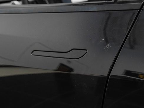Used 2021 Tesla Model Y Long Range image 44