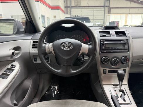 Used 2012 Toyota Corolla LE FWD image 21