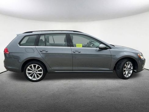 Used 2016 Volkswagen Golf SE image 14