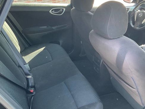 Used 2014 Nissan Sentra SR w/ SR Driver Package FWD image 9