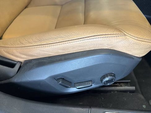 Used 2018 Volvo S90 T5 Momentum w/ Convenience Package AWD/4WD image 43