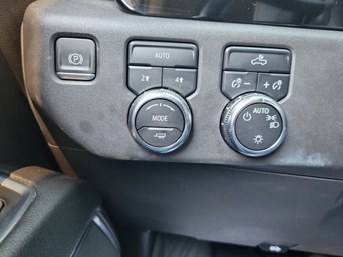 Used 2024 GMC Sierra 1500 SLE w/ LPO, GMC Protection Package AWD/4WD image 30