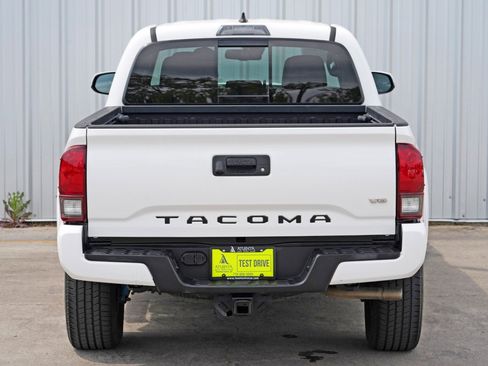 Used 2019 Toyota Tacoma TRD Sport image 44