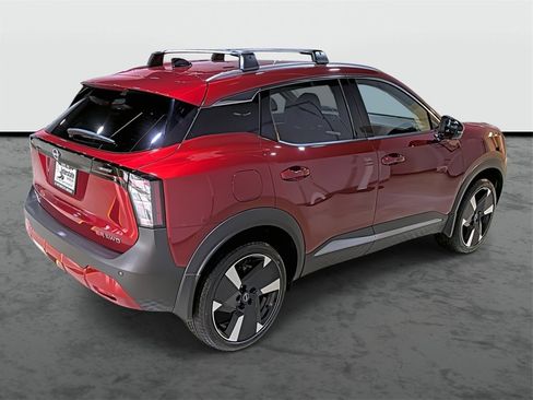 New 2026 Nissan Kicks SR w/ Cold Weather Package image 4