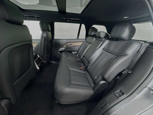 New 2025 Land Rover Range Rover Long Wheelbase SE image 22