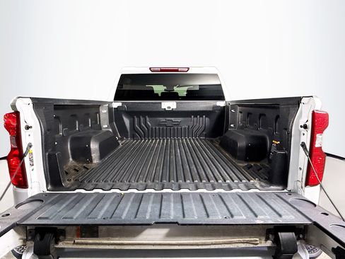 Used 2024 Chevrolet Silverado 1500 Custom w/ Turbomax Blackout Package AWD/4WD image 31