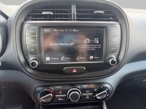 Used 2024 Kia Soul LX w/ Option Group 015 FWD image 17