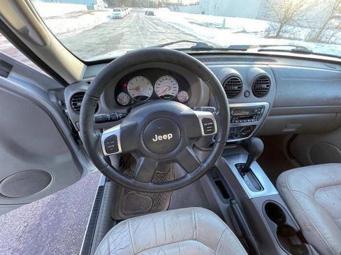 Used 2003 Jeep Liberty Limited image 30