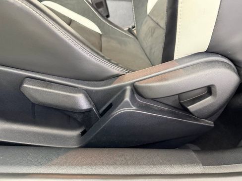 Used 2021 Ford Mustang Shelby GT500 w/ Technology Package image 19