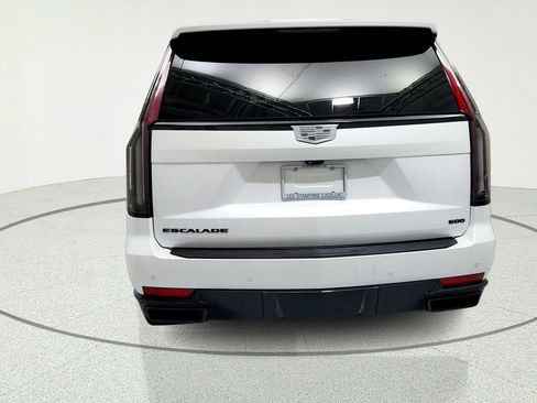 Used 2022 Cadillac Escalade ESV Sport Platinum w/ LPO, ONYX Package AWD/4WD image 4