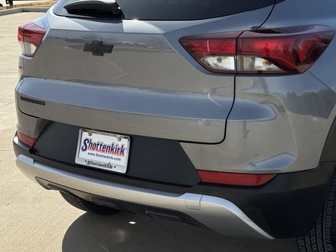 Used 2021 Chevrolet TrailBlazer LT image 6