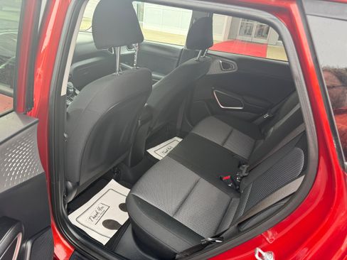 Used 2024 Kia Soul LX w/ Option Group 015 image 9