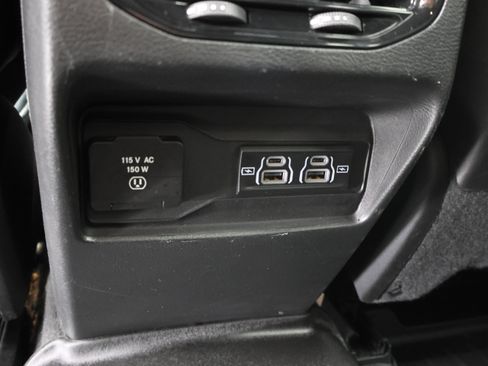 Used 2023 Jeep Grand Cherokee Altitude AWD/4WD image 36